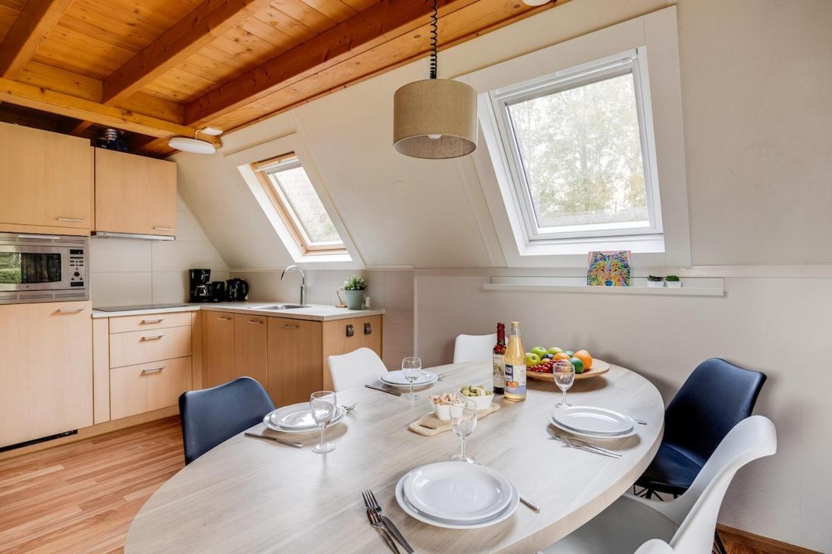 Kleine Zanglijster I Prachtig Huisje Nabij Bosrand Zwiggelte Exterior foto