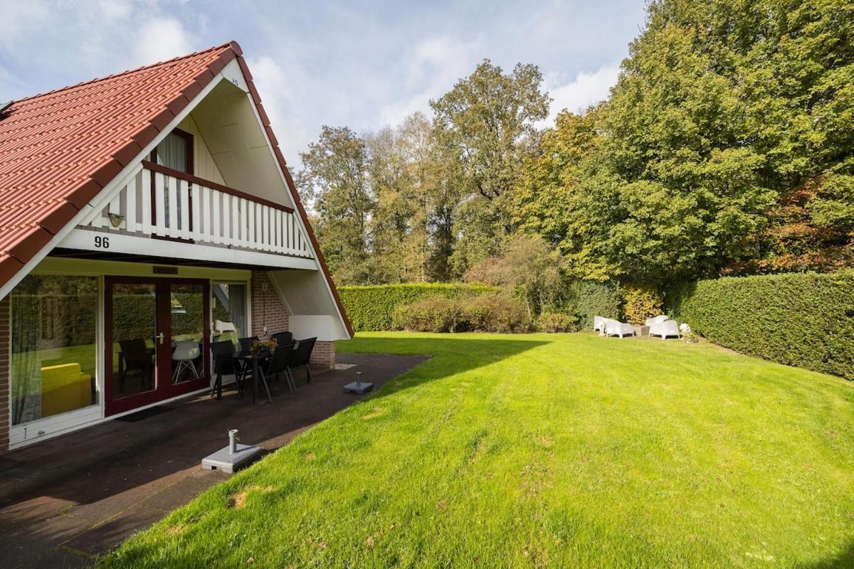 Kleine Zanglijster I Prachtig Huisje Nabij Bosrand Zwiggelte Exterior foto